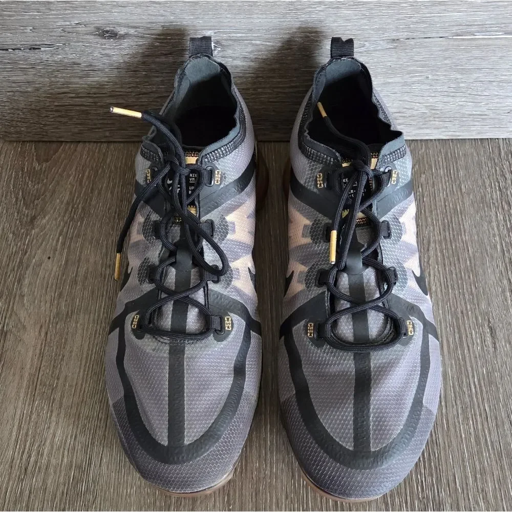 Nike Air Vapormax 2019 Black Metallic Gold Sneakers AR6631-002 Men's Size 13